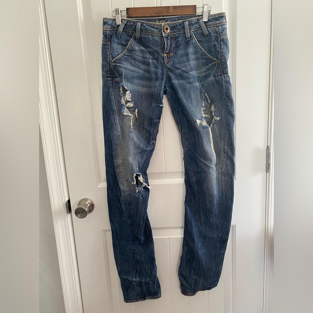 Guess Jeans low rise distressed jeans, blue, size 29